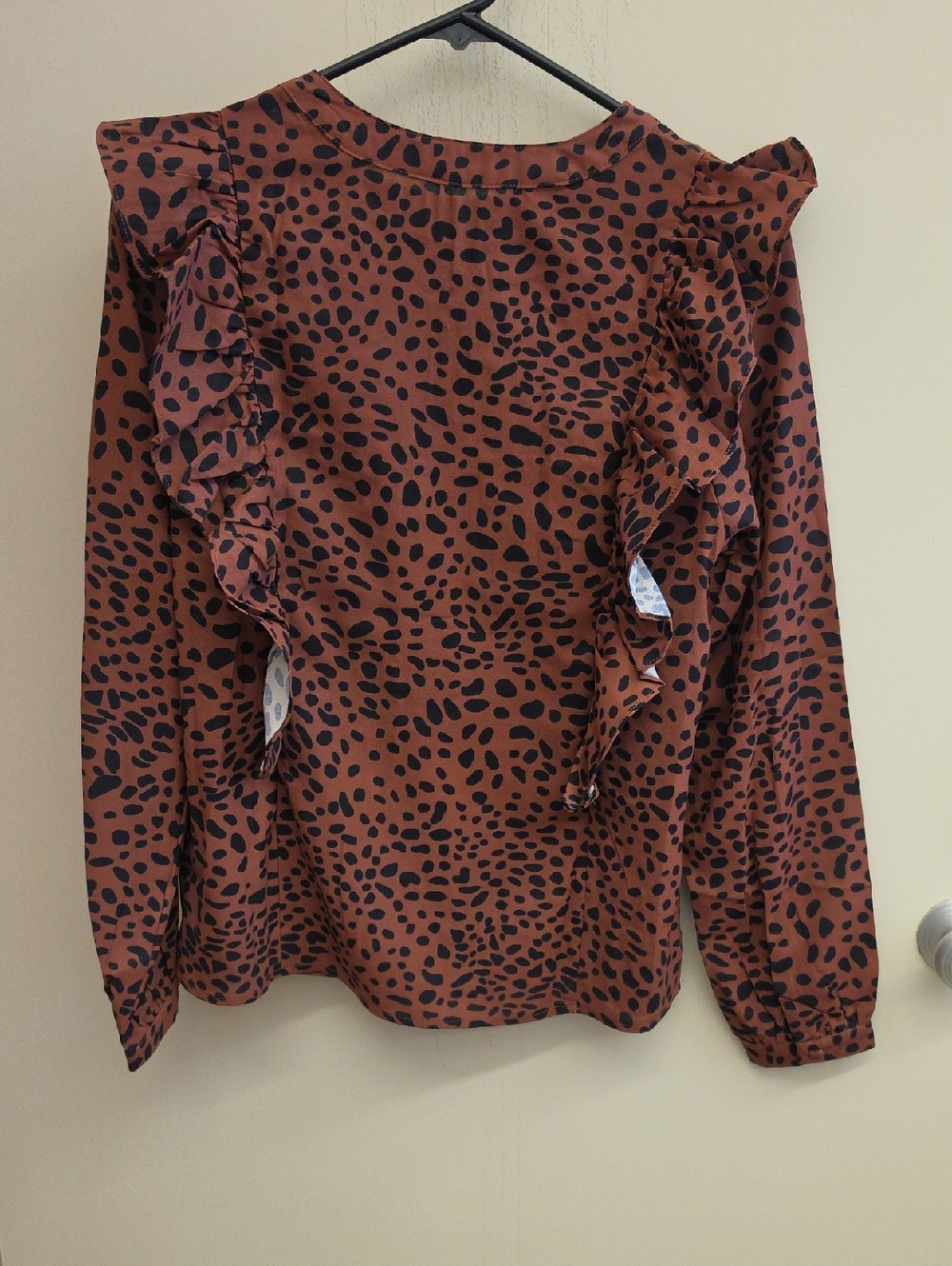 Ruffle-Trim Long Sleeve Leopard Print Blouse - Rust/Black